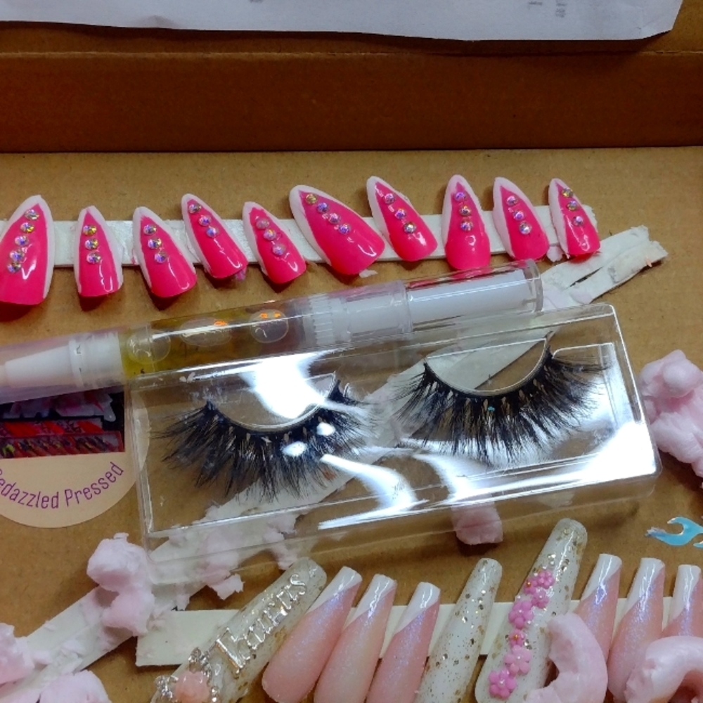 Bedazzled Pressed LLC non Acrylics Press On Nail Sets